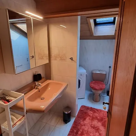 Casa vacanze Fridas Place - Der Blick Ueber Ganz - 160 M2 Ferienoase - Ganzes Haus Bis Zu 8 Personen Villach