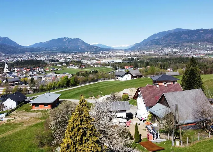 Dom wakacyjny Fridas Place - Der Blick Ueber Ganz - 160 M2 Ferienoase - Ganzes Haus Bis Zu 8 Personen Villach